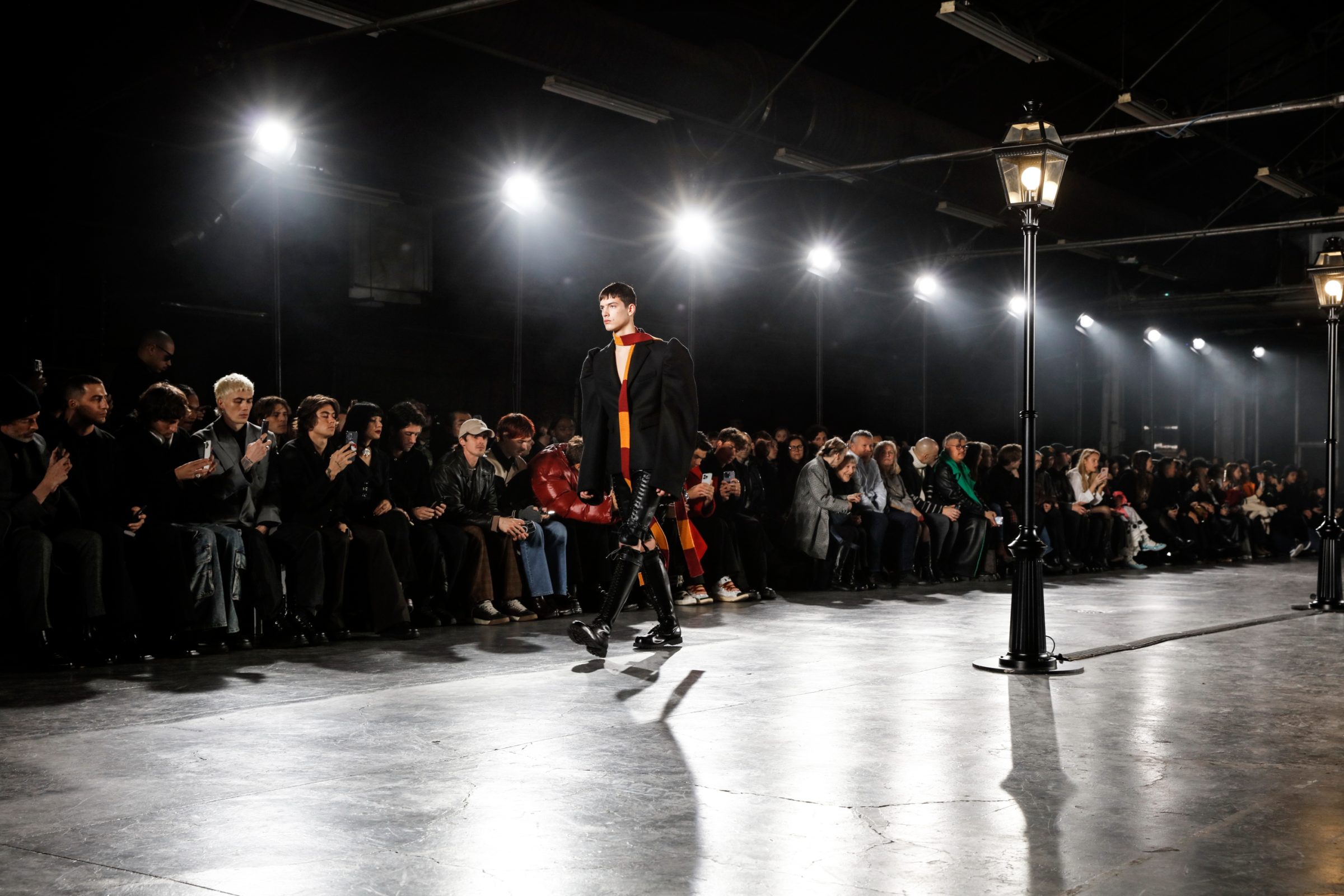 01-OBO_EGONLAB_FW23_DEFILE_MODE_FASHION_SHOW_SCENOGRAPHY_ MATHIEU BAUMER - _MG_3105