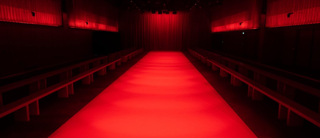 01-OBO_HUISHAN_ZHANG_SS24_FASHION_SHOW_DEFILE_MODE_SCENOGRAPHY_ED_GRANT - DSC04348