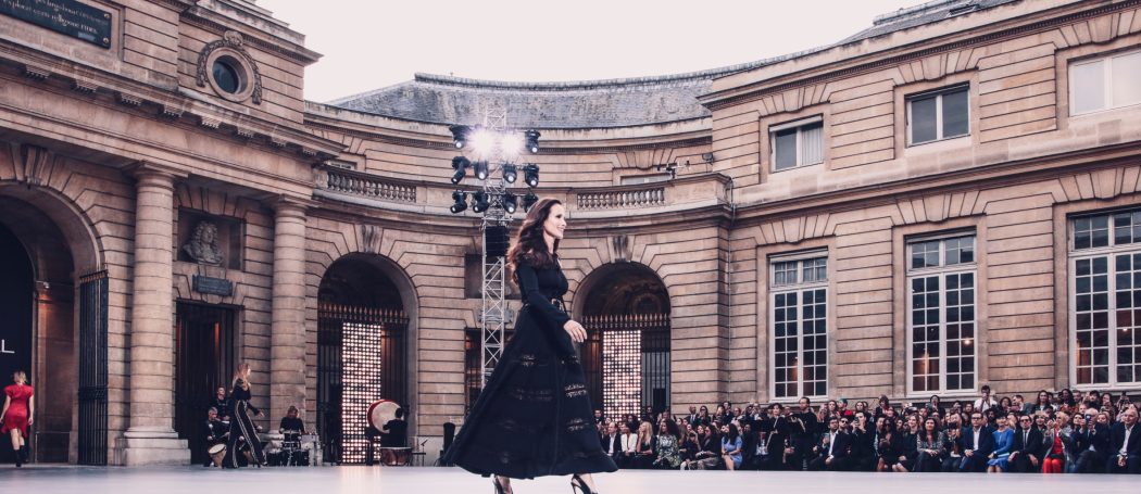 01_LOREAL_OBO_PARIS_SHOW_2019_ANDY_MACDOWELL_MATHIEU BAUMER - _MG_9721