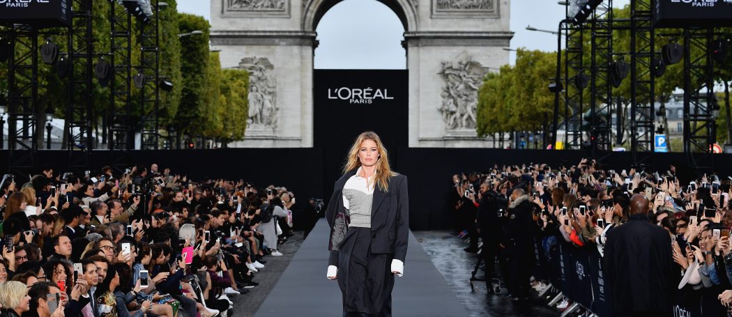 Le Defile L'Oreal Paris Runway - Paris Fashion Week Womenswear Spring/Summer 2018