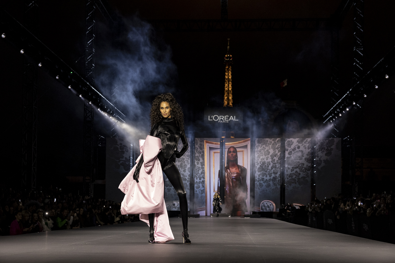 01_OBO_LOREAL_2022_SHOW_PARIS_CINDY_BRUNA_Stephane Deroussent-6969