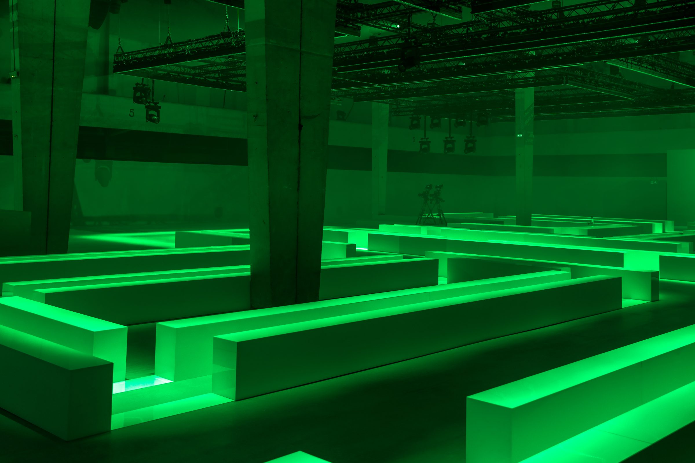 02_LACOSTE_OBO_FW19_FASHION_SHOW_SCENOGRAPHY_DEFILE_MODE_STEPHANE_STEPHANE DEROUSSENT - _97A1099