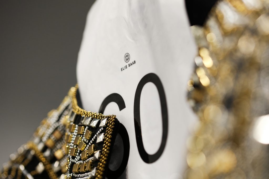 06-ELIE_SAAB_OBO_FW24_backstage_FASHION_SHOW_DEFILE_MODE_MATHIEU BAUMER