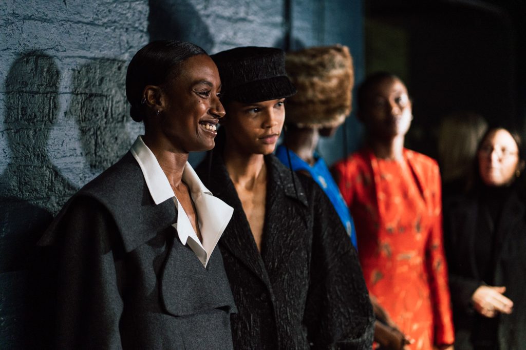 06-EMILIA_WICKSTEAD_OBO_FASHION_SHOW_BACKSTAGE_MODEL_LUXURY.
