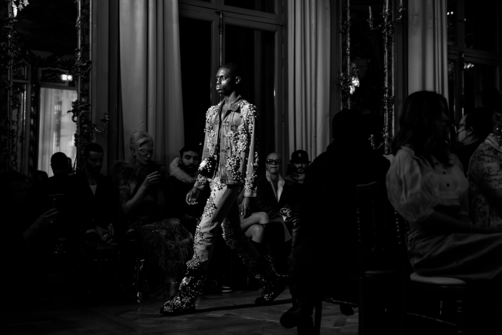 07-OBO_GERMANIER_FW22_SCENOGRAPHY_FASHION-SHOW_DEFILE_MODE_MATHIEU_BAUMER