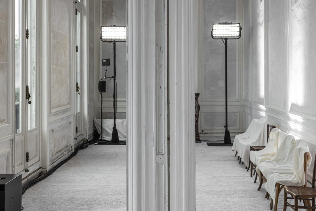 07_OBO_AMI_DEFILE_MODE_FASHION_SHOW_scenography_LUXURY