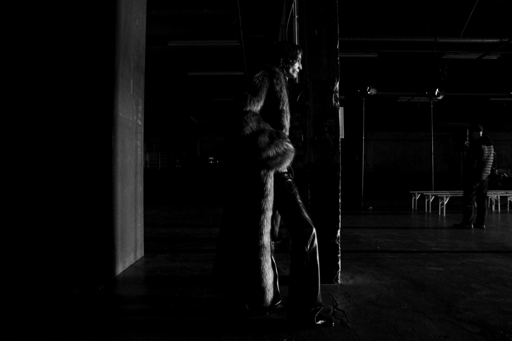 08-OBO_EGONLAB_FW23_DEFILE_MODE_FASHION_SHOW_MODEL_BACKSTAGE- MATHIEU BAUMER