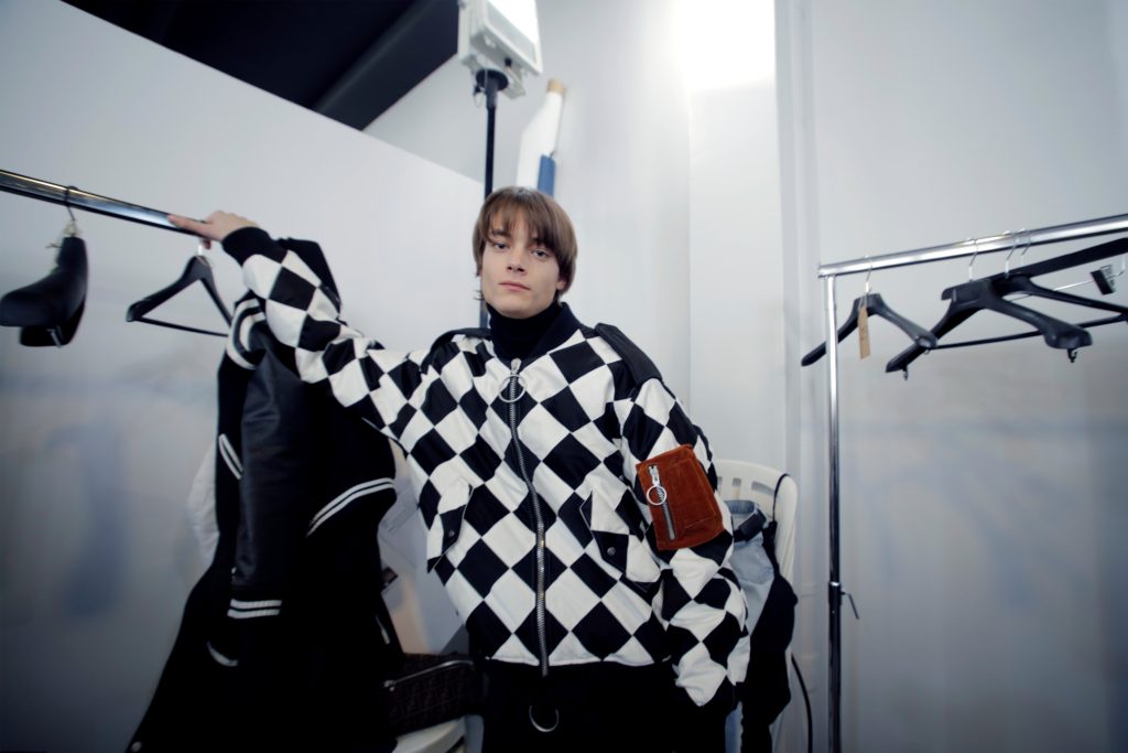 09_OBO_OFFWHITE_FASHION_SHOW_LUXURY_DEFILE_MODE