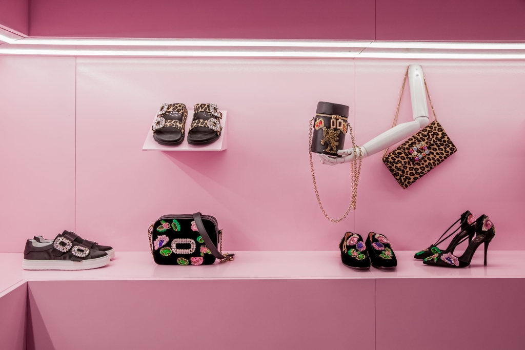 09_OBO_ROGER_VIVIER_PRESENTATION_SCENOGRAPHY_LUXE_LAUNCH