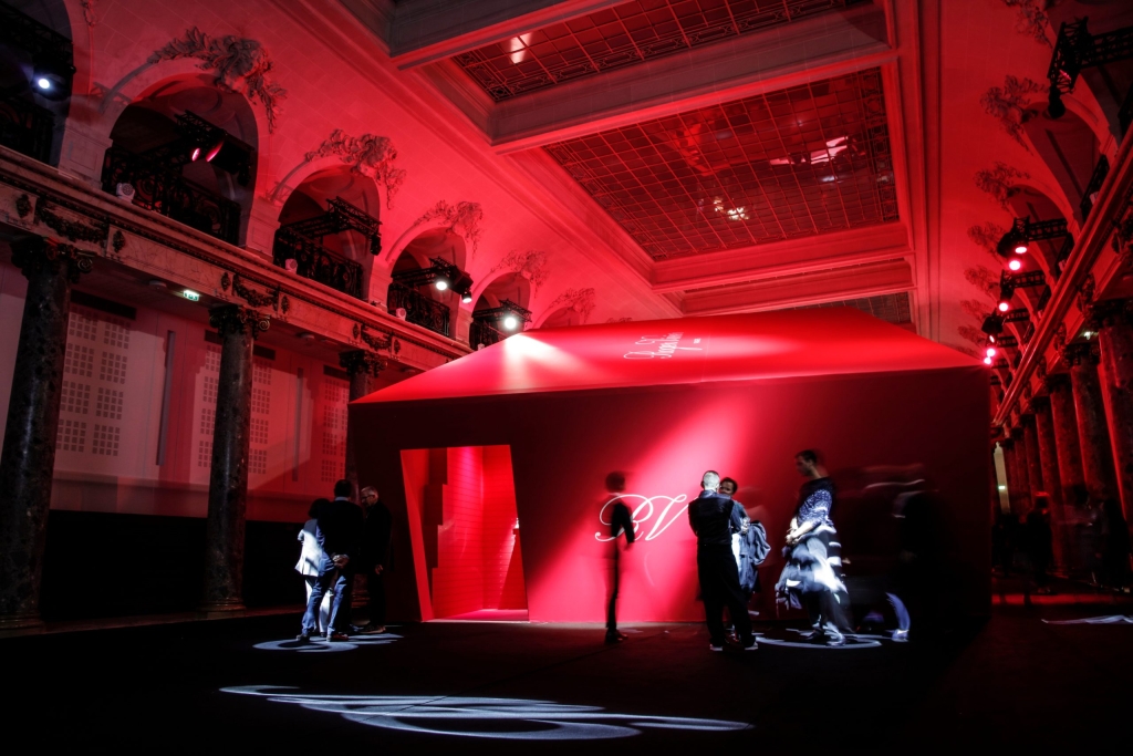 09_OBO_ROGER_VIVIER_PRESENTATION_SCENOGRAPHY_LUXURY_LAUNCH_EXPERIENCE