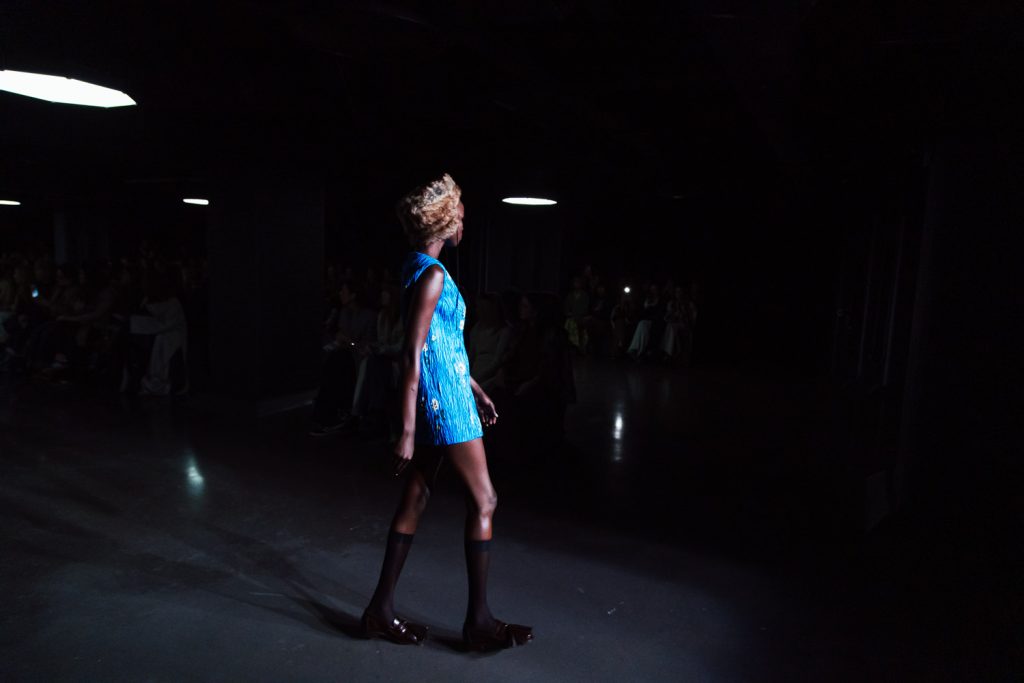 10-EMILIA_WICKSTEAD_OBO_FASHION_SHOW_BACKSTAGE_MODEL_LUXURY