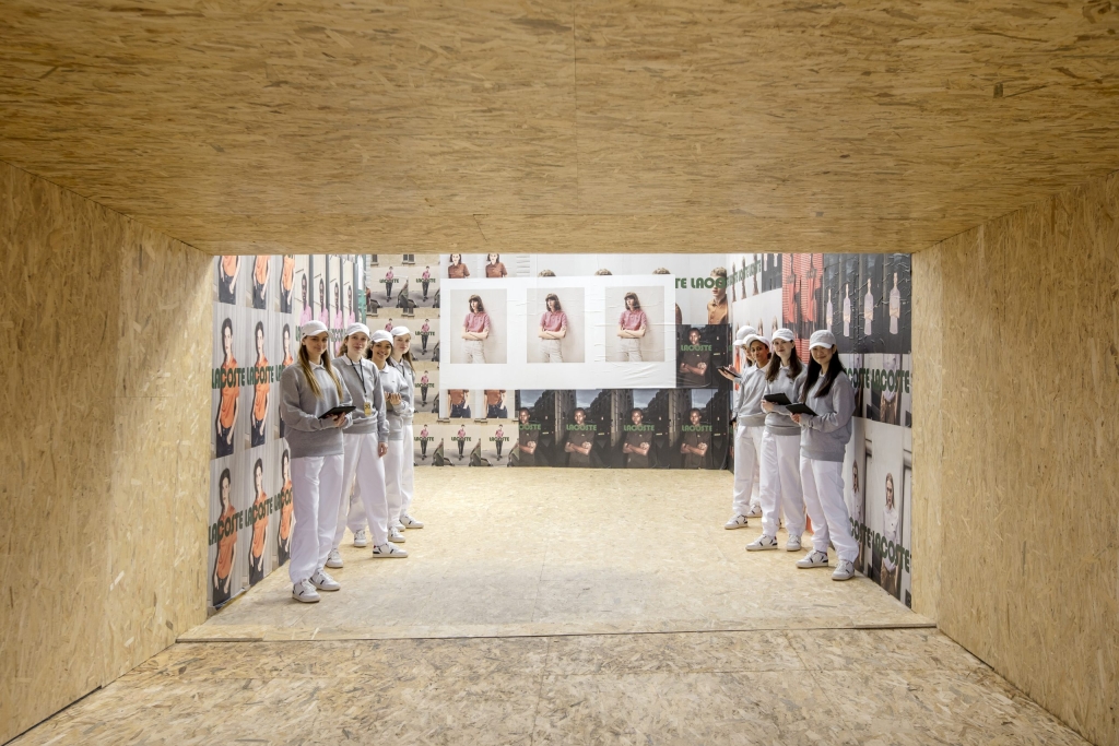 10_OBO_LACOSTE_SCENOGRAPHY_FW20_DEFILE_MODE_FASHION_SHOW_Stephane DeroussenT