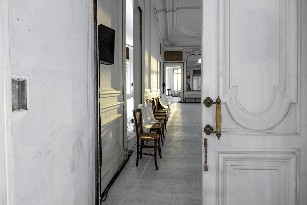 11_OBO_AMI_DEFILE_MODE_FASHION_SHOW_scenography_LUXURY