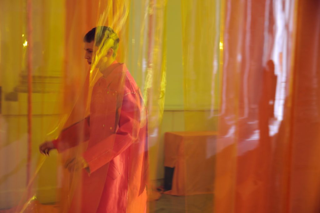 11_OBO_OFFWHITE_FASHION_SHOW_LUXURY_DEFILE_MODE