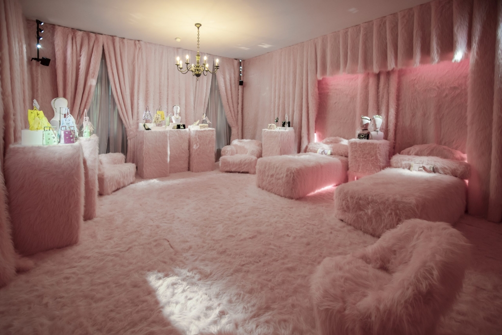 11_OBO_ROGER_VIVIER_SCENOGRAPHY_EXPERIENCE_LAUNCH_LUXURY