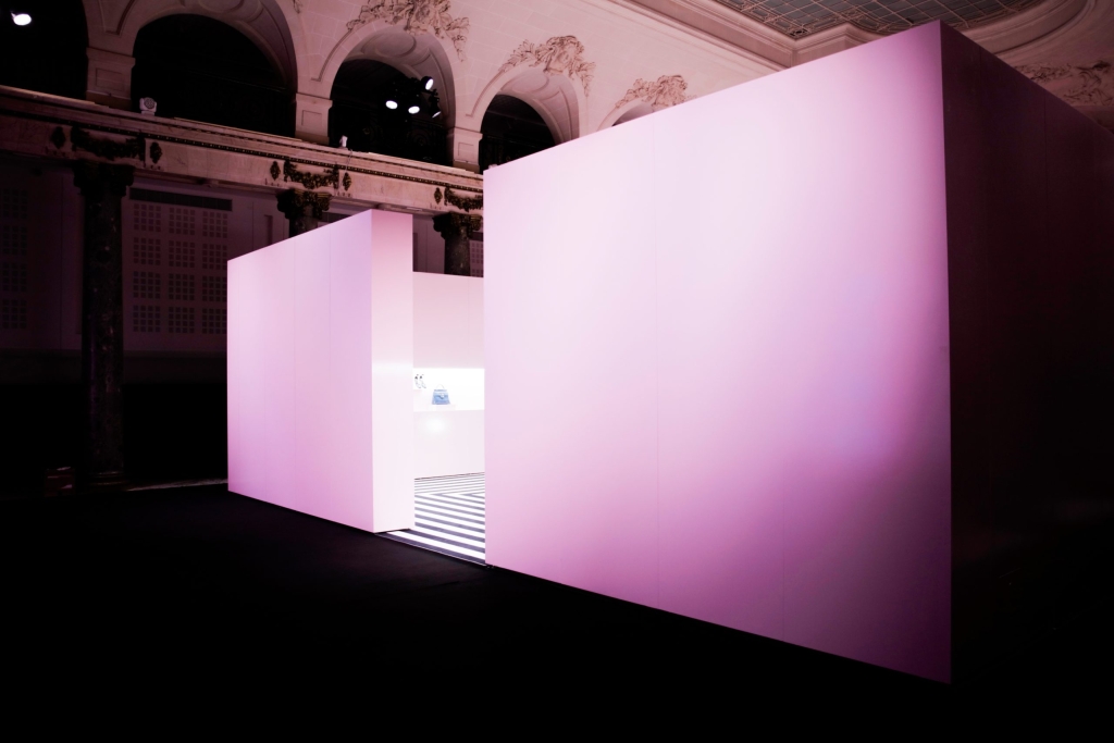 12_OBO_ROGER_VIVIER_PRESENTATION_SCENOGRAPHY_LUXE_LAUNCH