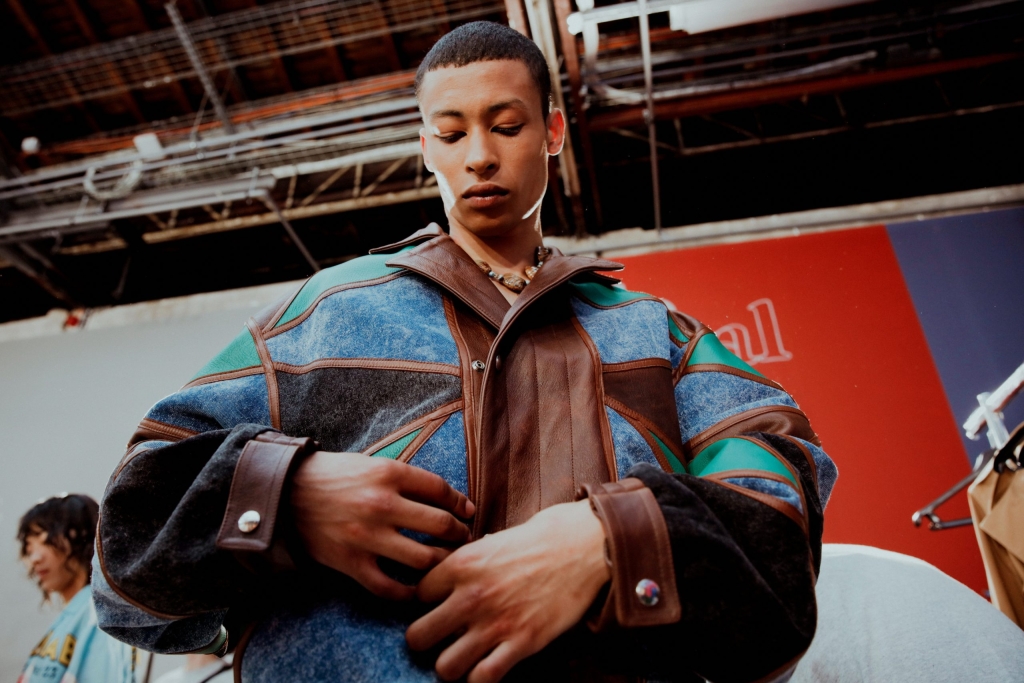 13-EGONLAB_OBO_SS23_BACKSTAGE_FASHION_SHOW_MODEL_MATHIEU_BAUMER