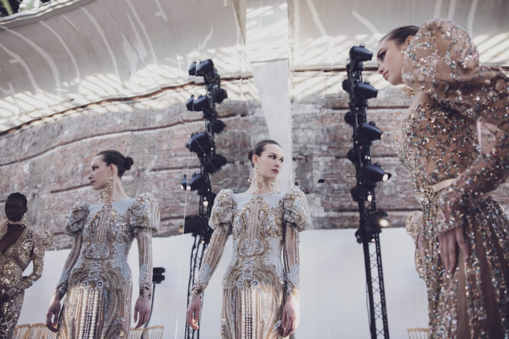 14-ELIE_SAAB_OBO_SS20_BACKSTAGE_FASHION_SHOW_DEFILE_MODE_LUXURY.JPG
