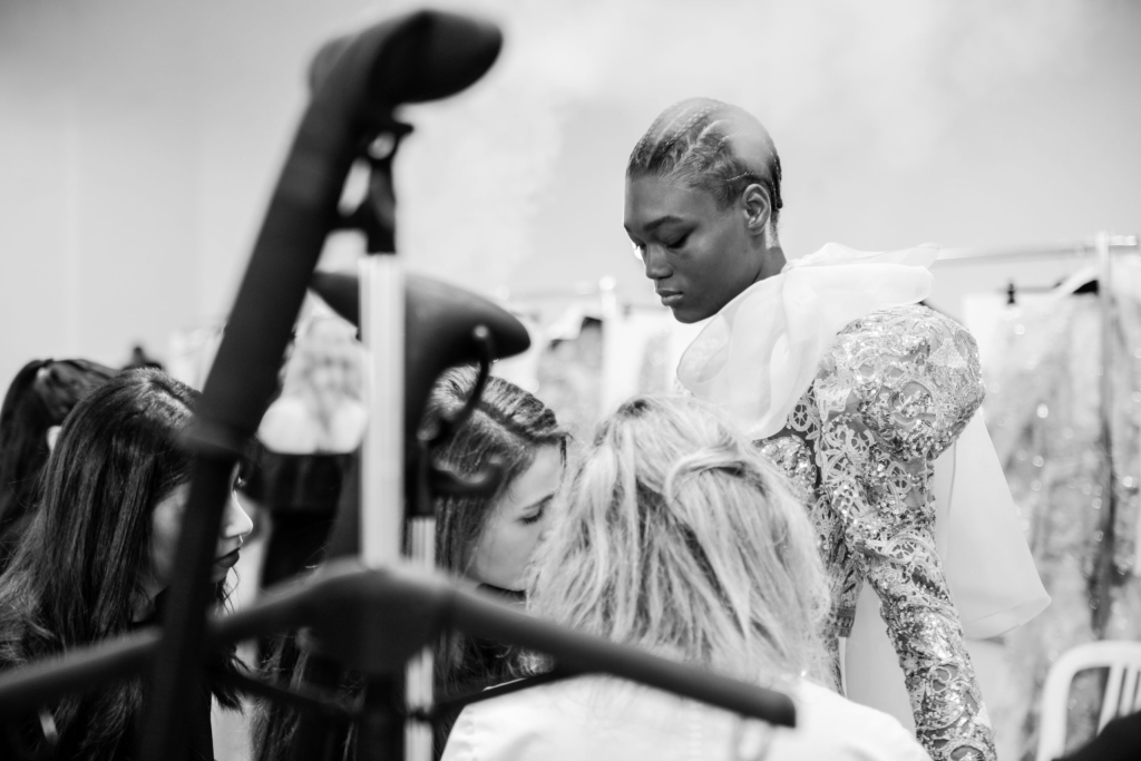 15-ELIE_SAAB_OBO_SS20_BACKSTAGE_FASHION_SHOW_DEFILE_MODE_LUXURY