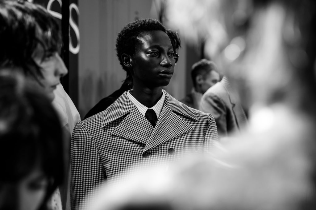 16-EGONLAB_OBO_SS23_BACKSTAGE_FASHION_SHOW_MODEL_MATHIEU_BAUMER