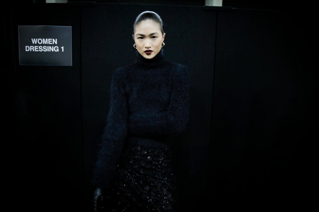 16_OBO_AMI_RTWFW24_BACKSTAGE_DEFILE_MODE_FASHION_SHOW_LUXURY_MATHIEU_BAUMER.
