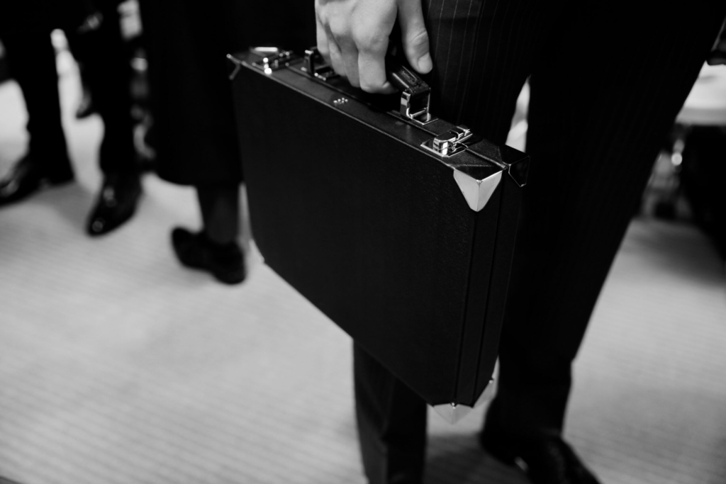 16_OBO_BRIONI_BACKSTAGE_MODEL_LINEUP_FASHION_SHOW_MATHIEU_BAUMER