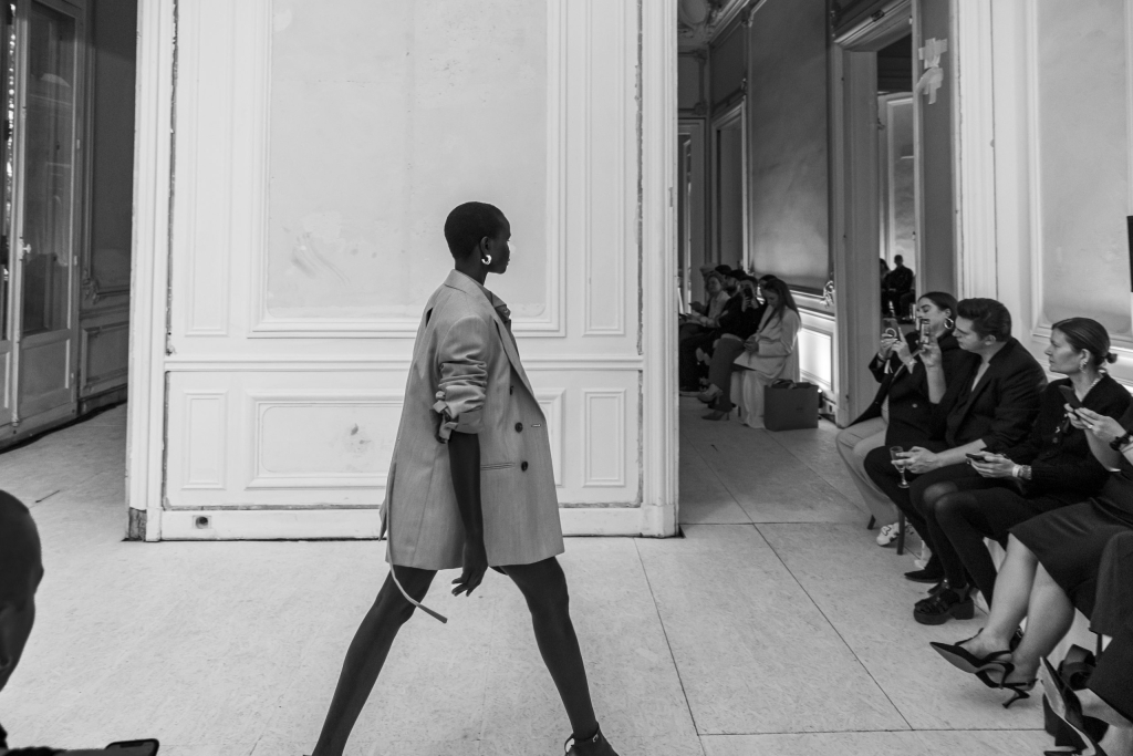 17_OBO_AMI_DEFILE_MODE_FASHION_SHOW_MODEL_LUXURY