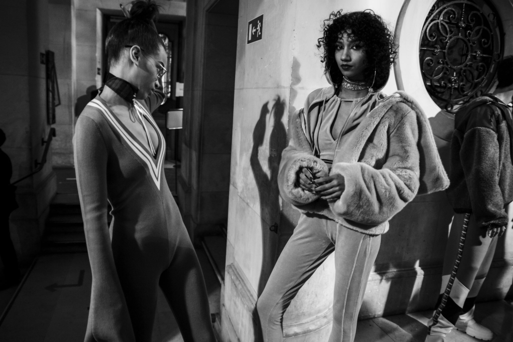 19-FENTY_PUMA_OBO_FASHION_SHOW_BACKSTAGE_MODEL