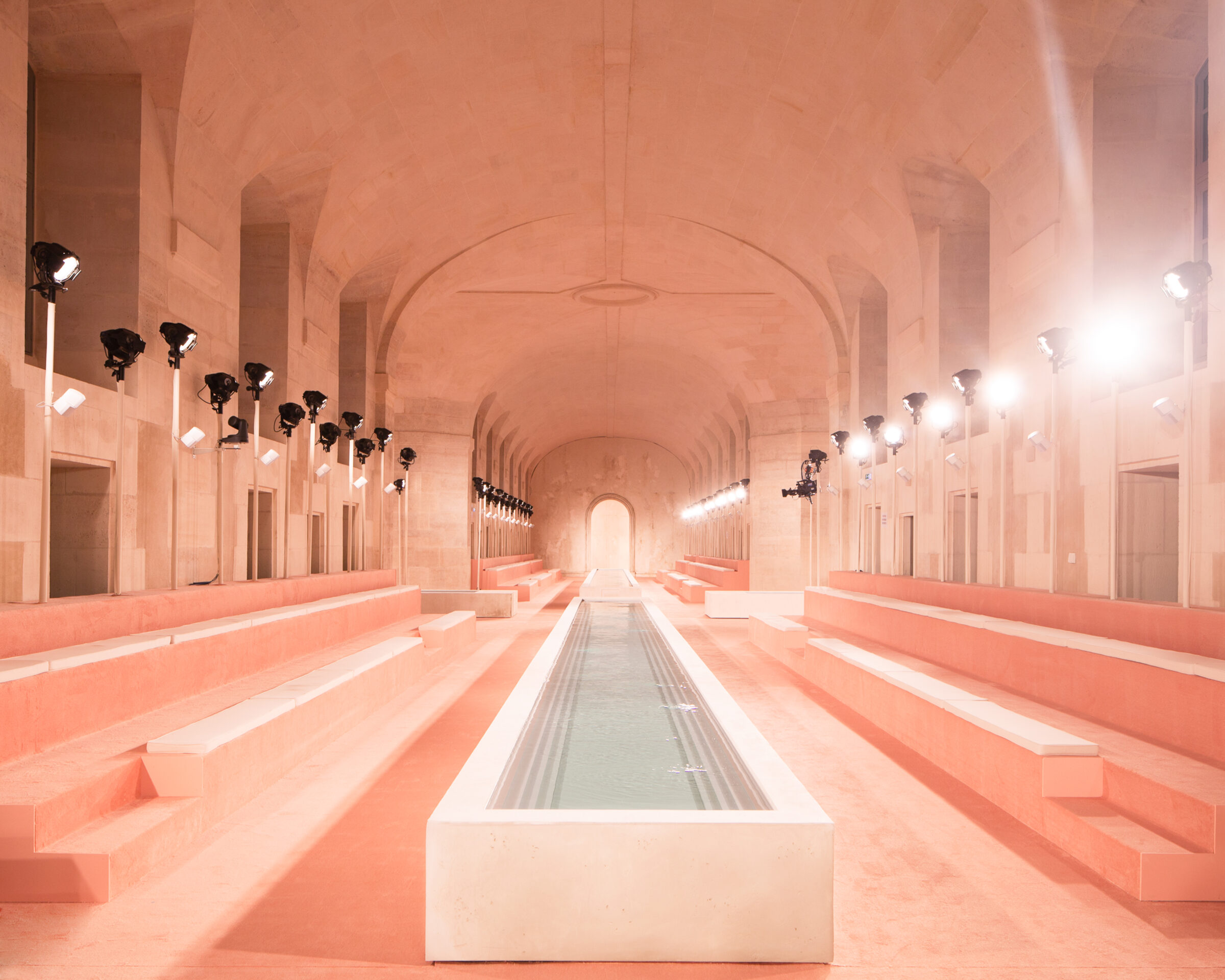 1_OBO_BALENCIAGA_SS16_SCENOGRAPHY_DEFILE_MODE_FASHION_SHOW