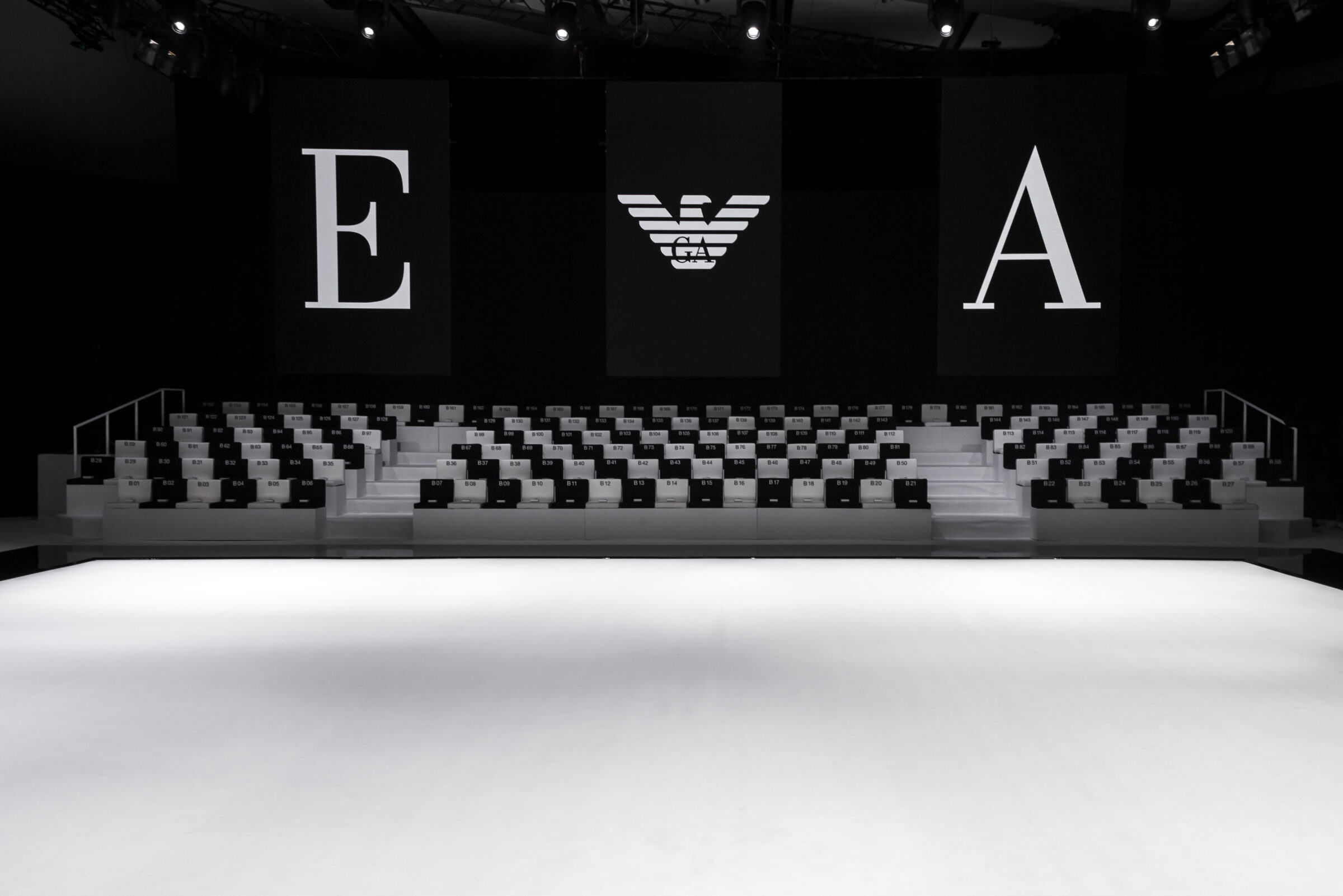2_OBO_EMPORIO_ARMANI_DEFILE_FASHION_SHOW_SCENOGRAPHY_LUXURY_STEPHANE DEROUSSENT- _MG_8412