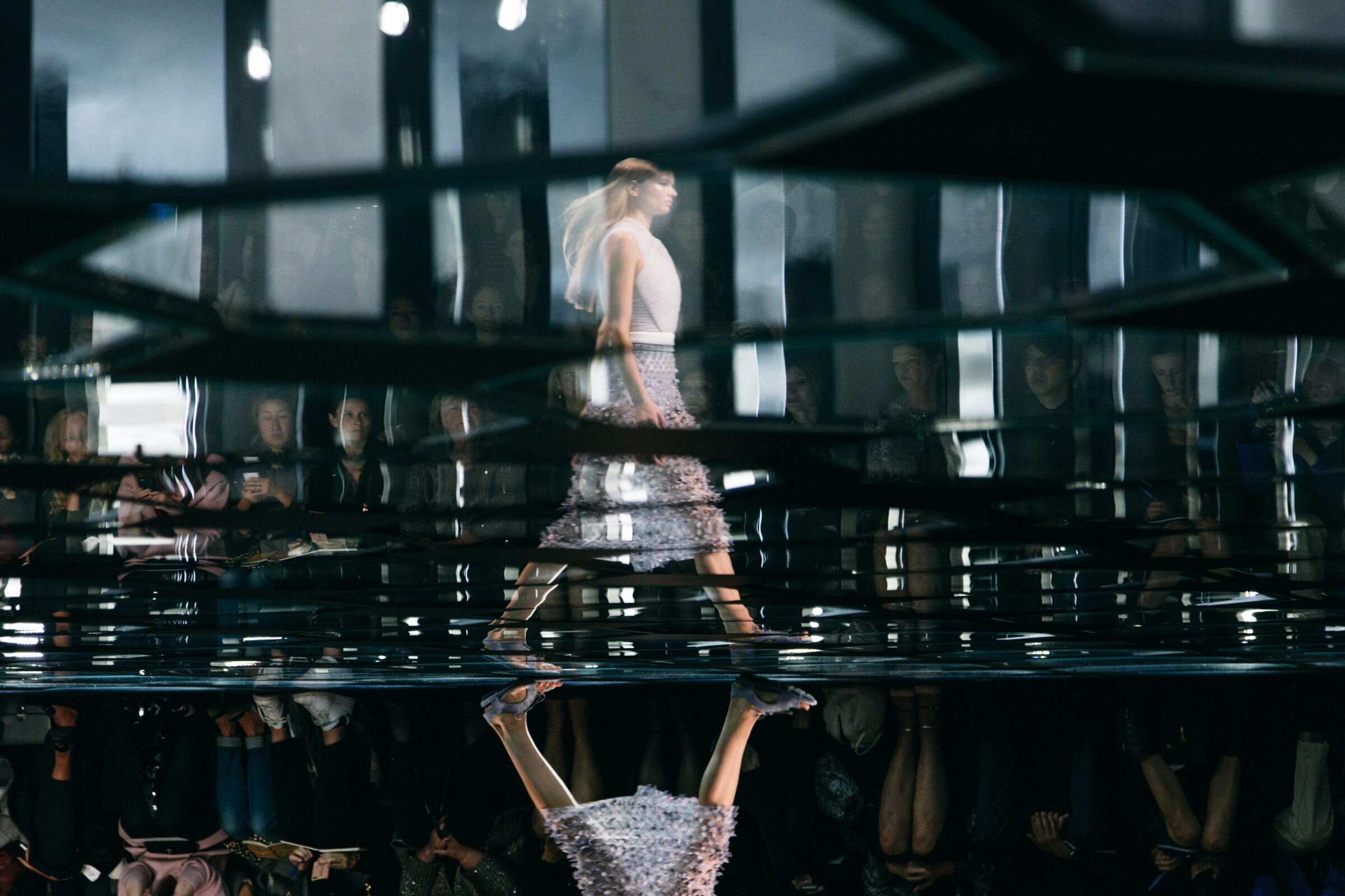 4_OBO_BALENCIAGA_RTWSS15_SCENOGRAPHY_DEFILE_MODE_FASHION_SHOW_LUXURY.