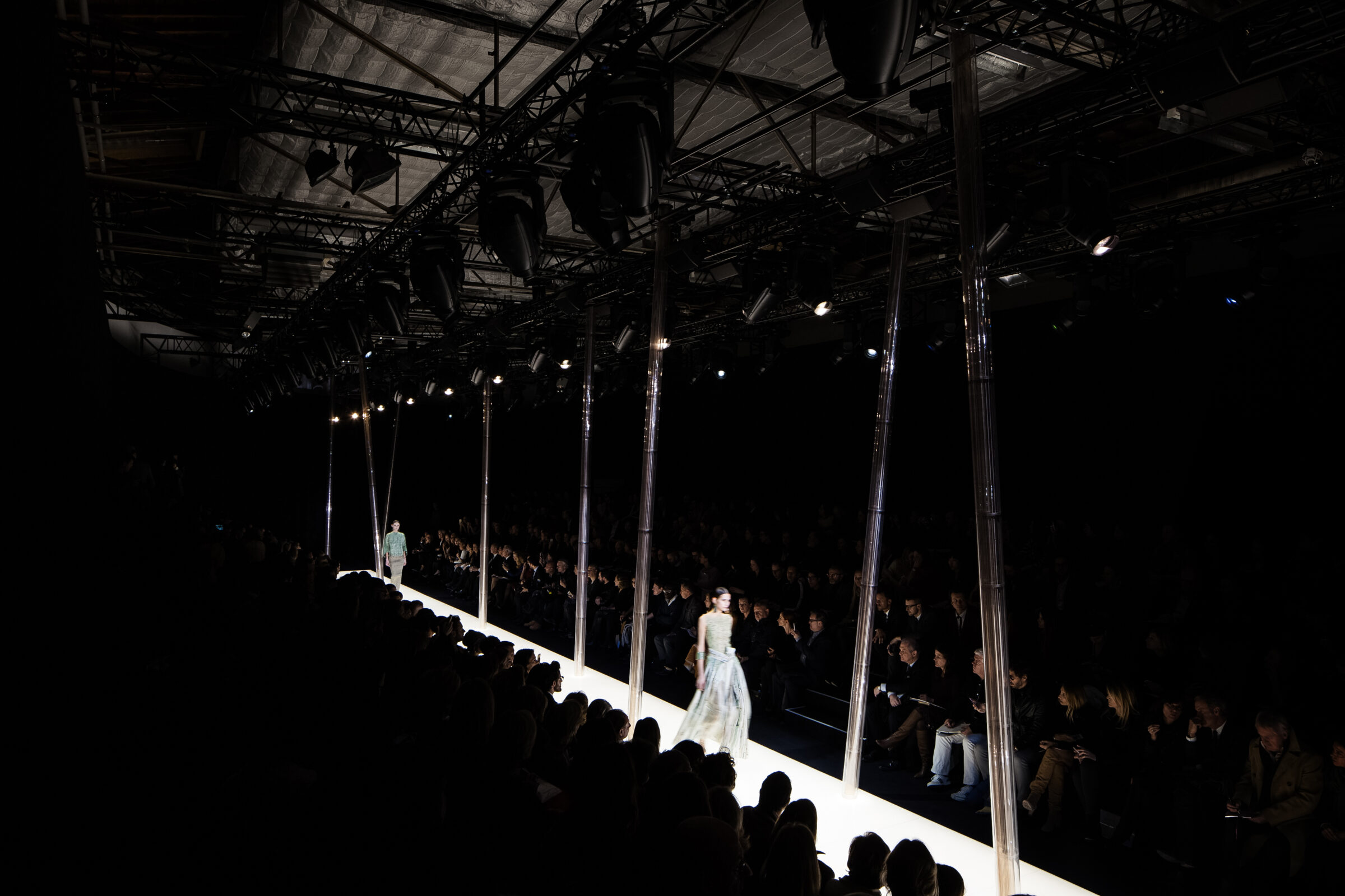 5_OBO_ARMANI_DEFILE_MODE_FASHION_SHOW_SCENOGRAPHY_LUXURY