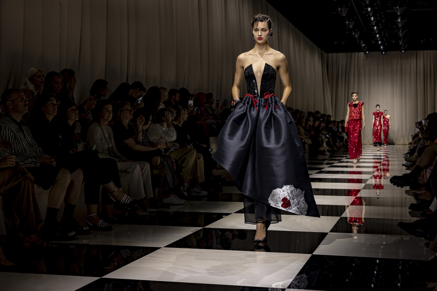 5_OBO_ARMANI_FASHION_SHOW_RUNWAY_DEFILE_MODE_LUXURY_Stephane Deroussent_H.C. fw2023-4774