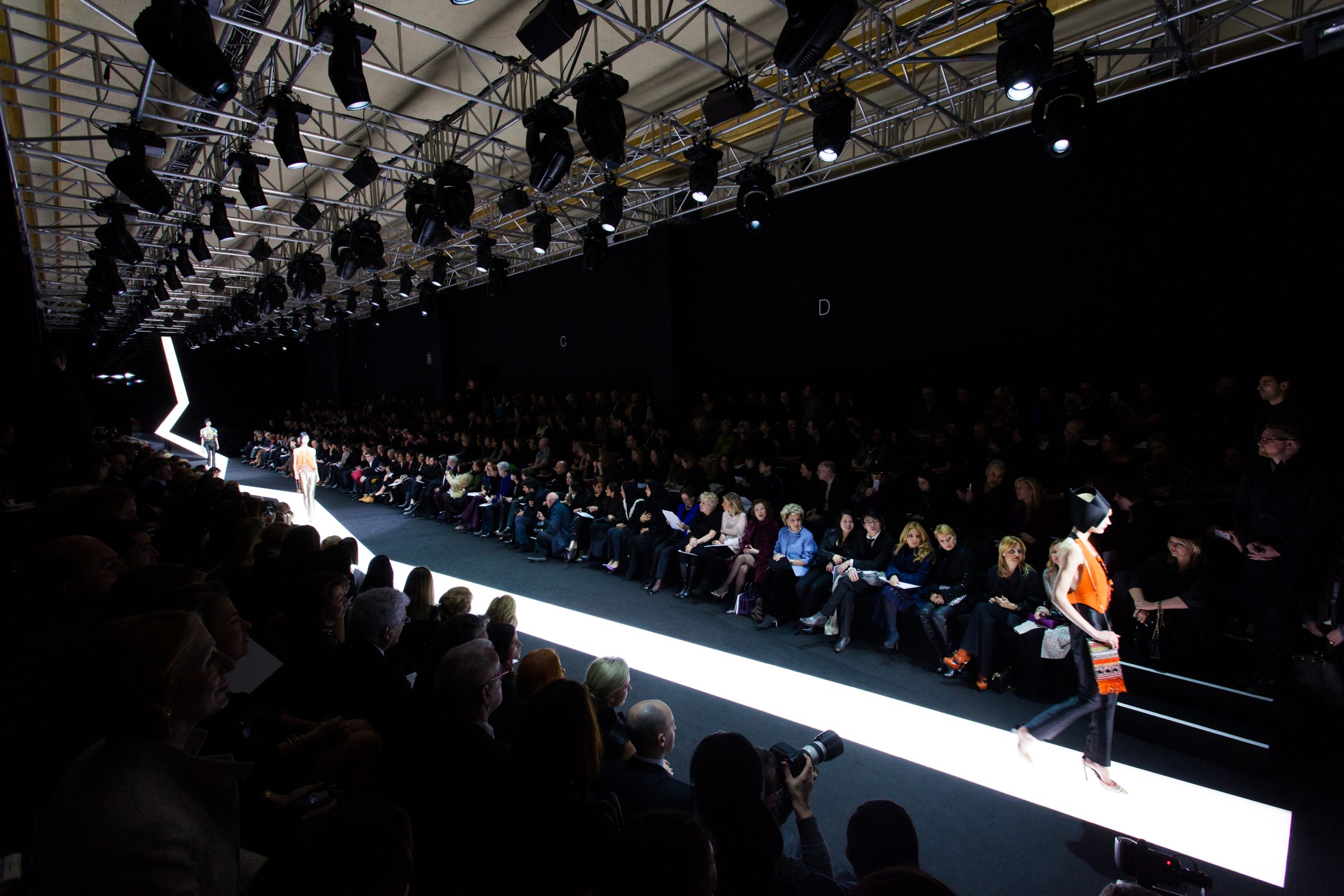 6_OBO_ARMANI_HCSS13_SCENOGRAPHIE_DEFILE_MODE_FASHION_SHOW_LUXURY_SCENOGRAPHY