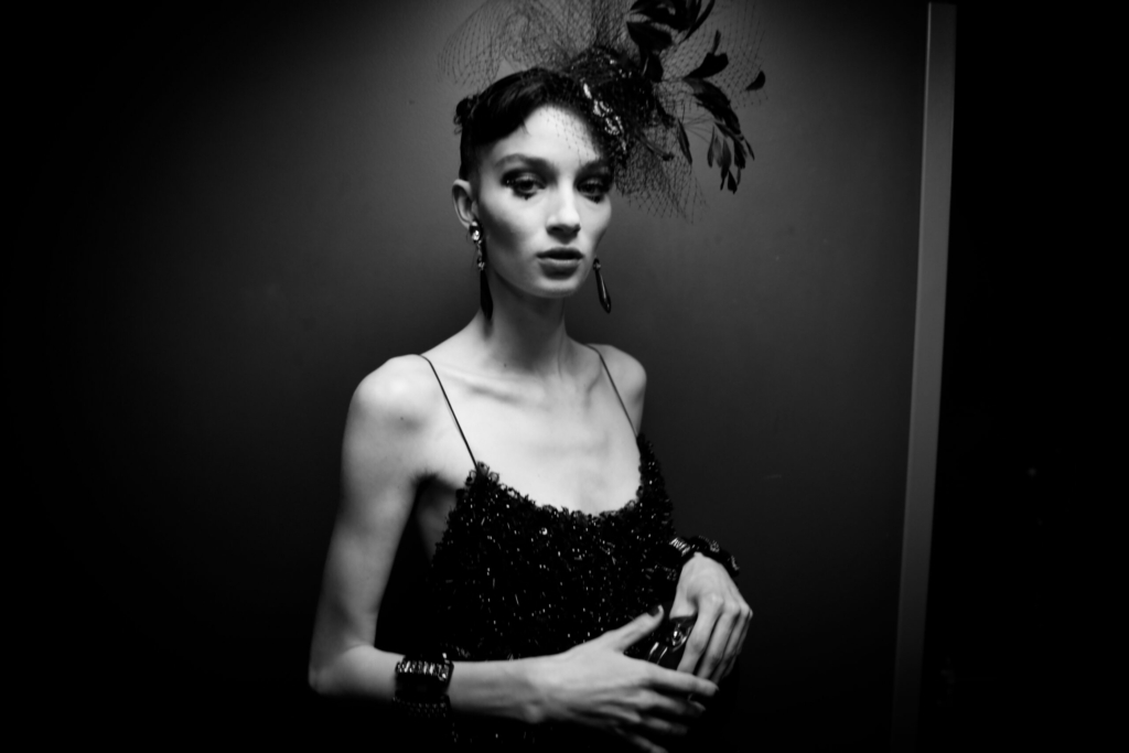 6_OBO_ARMANI_PRIVE_HAUTE_COUTURE_FW22_BACKTAGE_MODEL_FASHION_SHOW_MATHIEU BAUMER