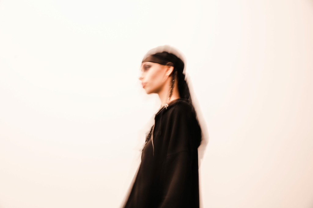 8_OBO_ARMANI_PRIVE_BACKSTAGE_MODEL_MATHIEU_BAUMER
