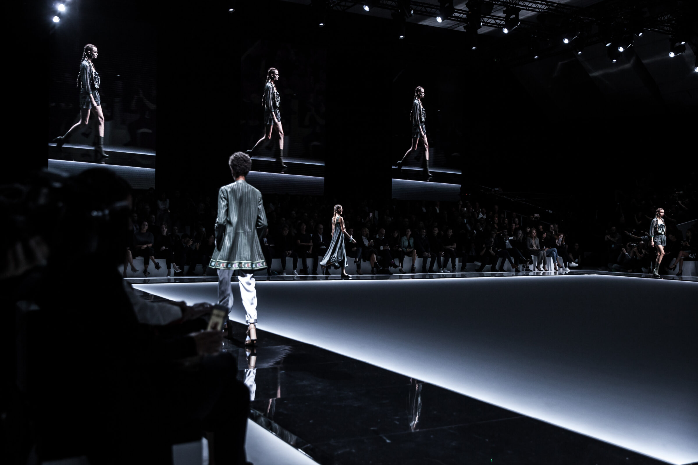 8_OBO_EMPORIO_ARMANI_DEFILE_FASHION_SHOW_SCENOGRAPHY_LUXURY_STEPHANE DEROUSSENT- _MG_8541