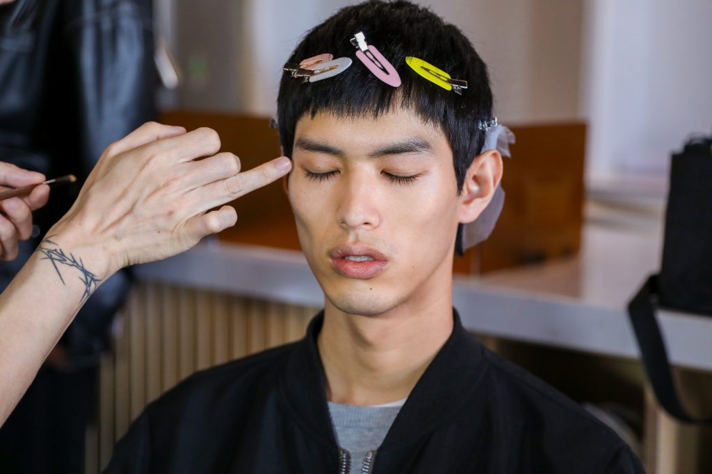08_OBO_AMI_SUZHOU_CHINE_FASHION_SHOW_BACKSTAGE_MODEL_MAKEUP