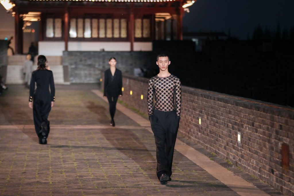 13_OBO_AMI_SUZHOU_CHINE_FASHION_SHOW_CATWALK_MODEL