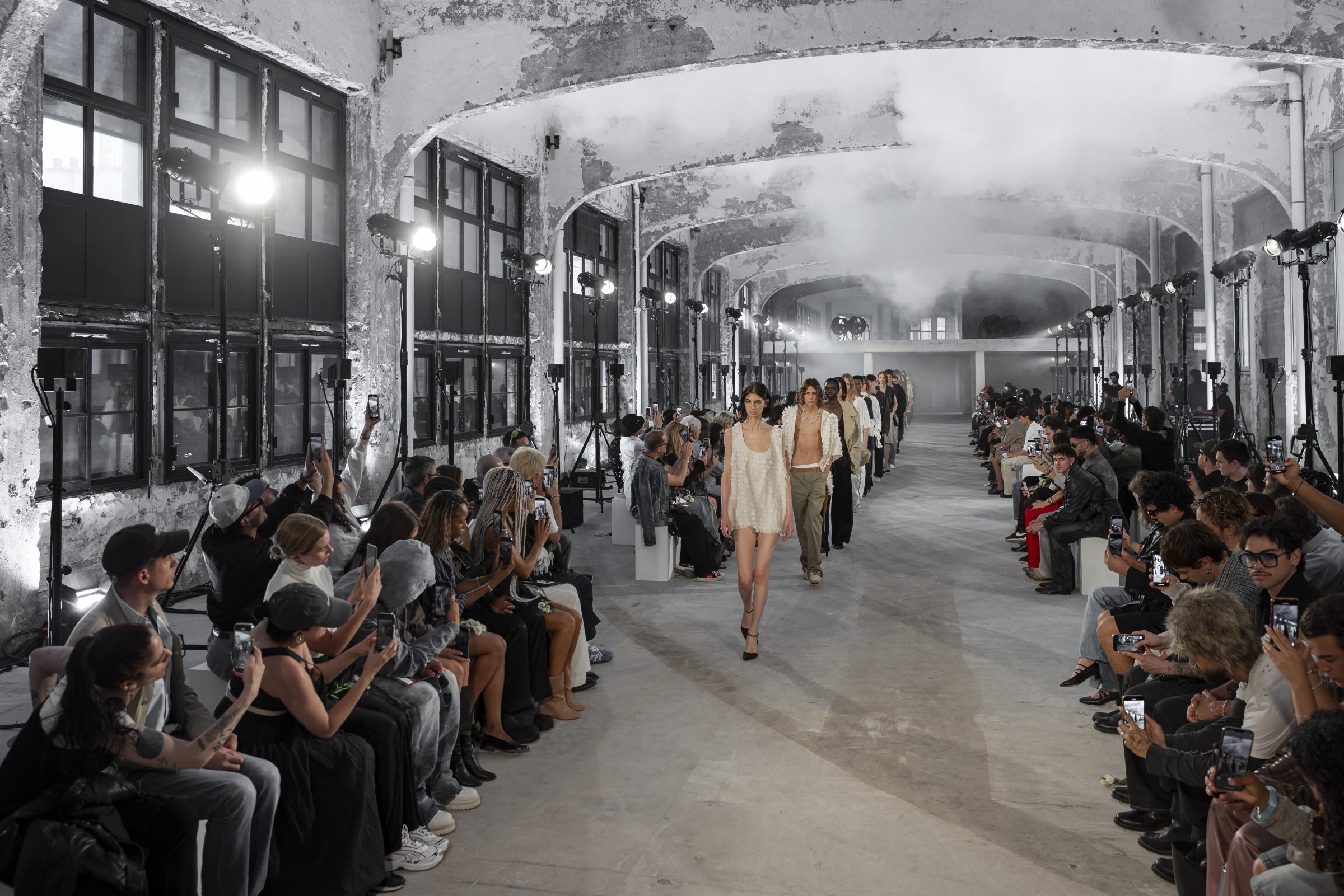 06_OBO_SYSTEM_DEFILE_MODE_FASHION_SHOW_PRODUCTION_STEPHANE DEROUSSENT