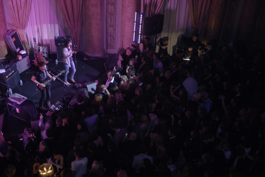 08-OBO-CHLOE_FRAGRANCE_LAUNCH_PARTY_EVENT
