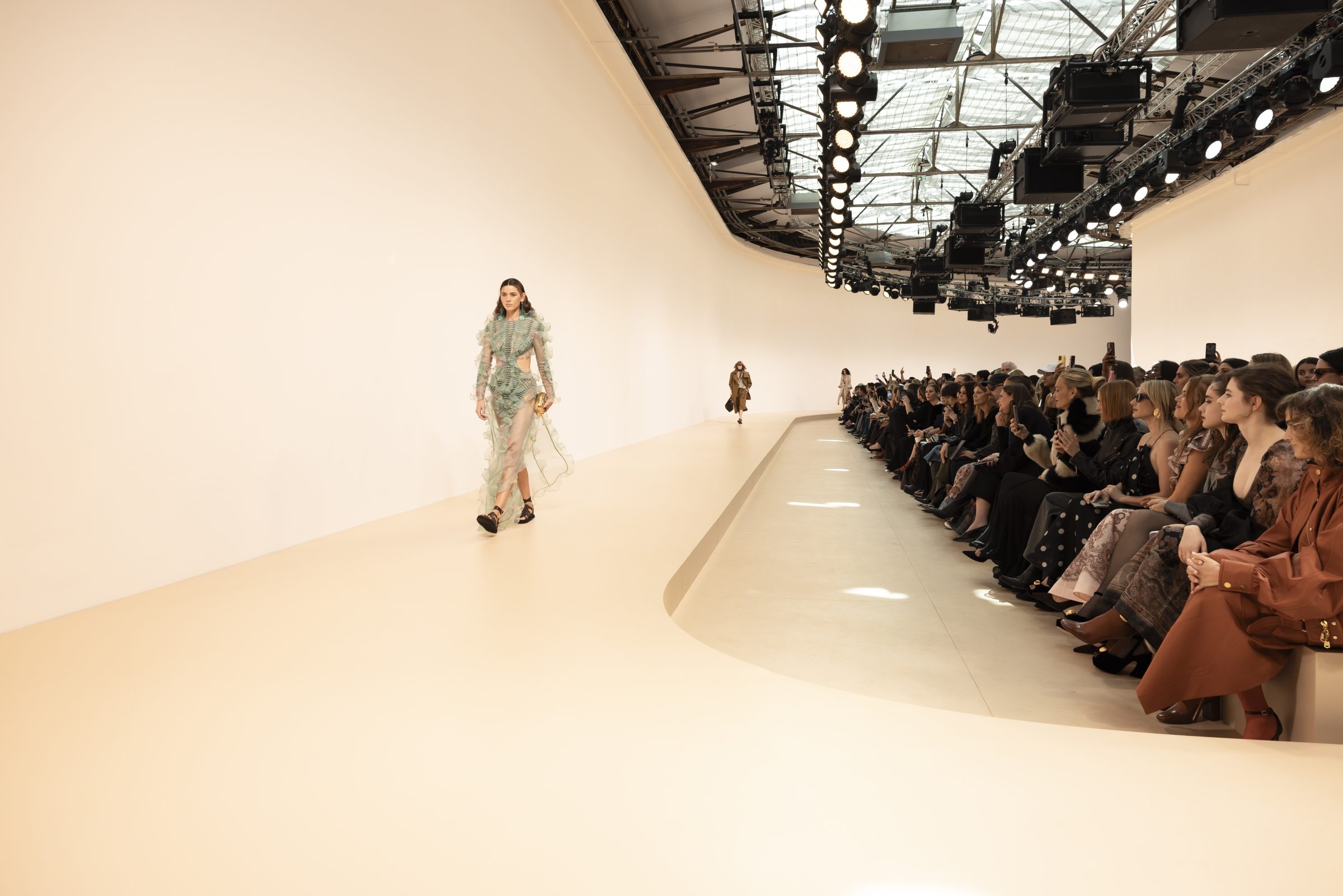 12_OBO_ZIMMERMANN_SHOW_PRODUCTION_SS25