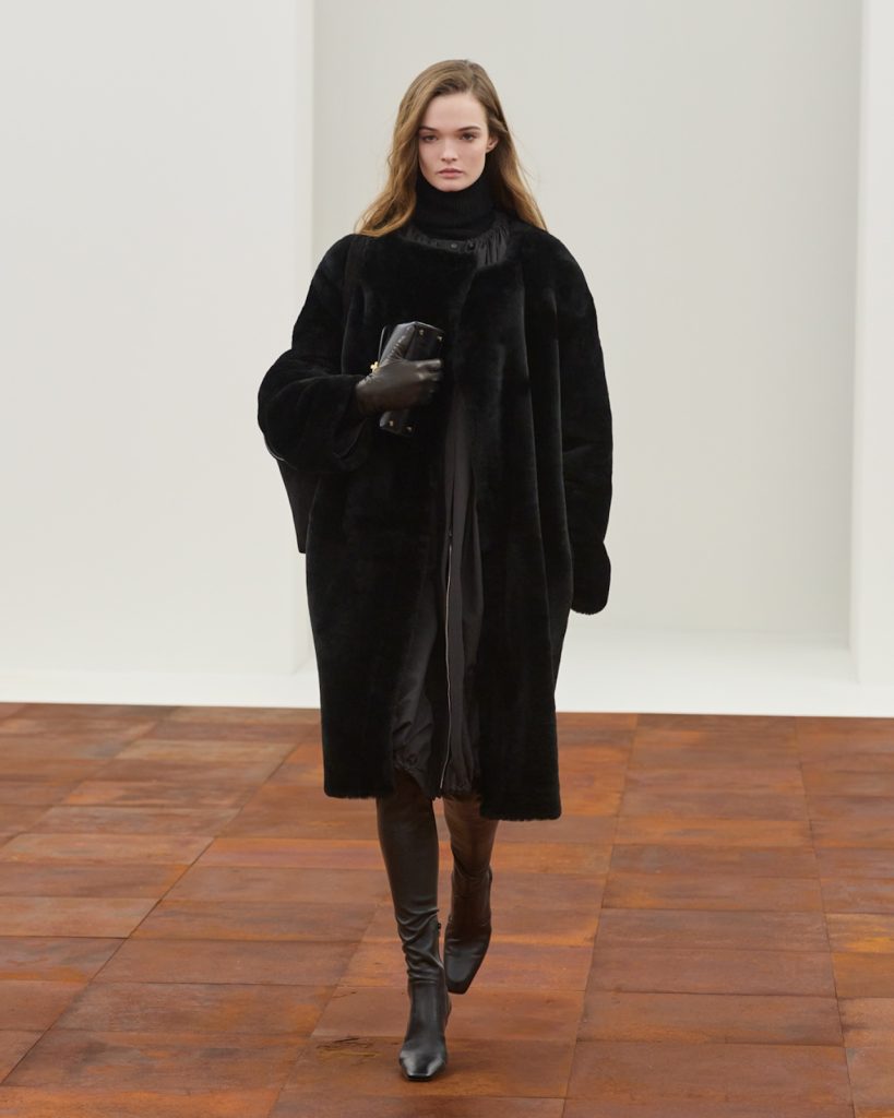 4x5_TOTEME_FW25_RUNWAY_1