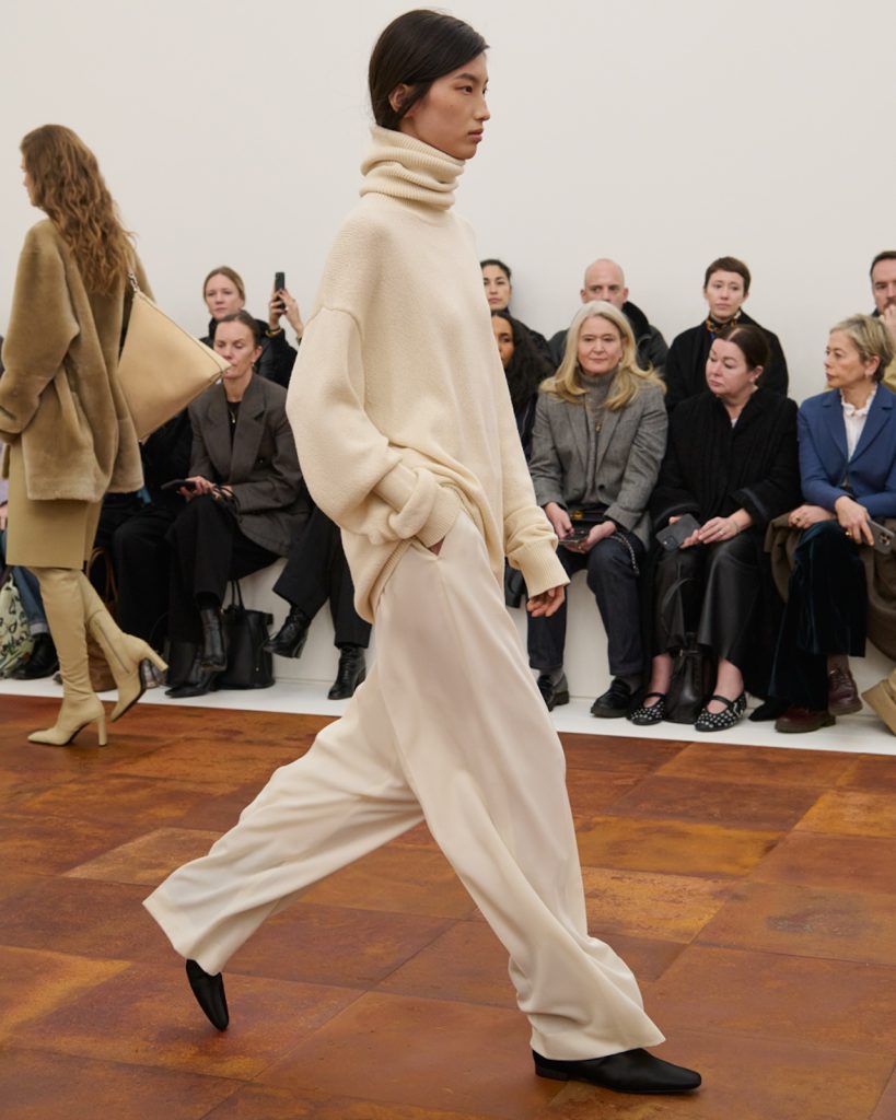4x5_TOTEME_FW25_RUNWAY_8