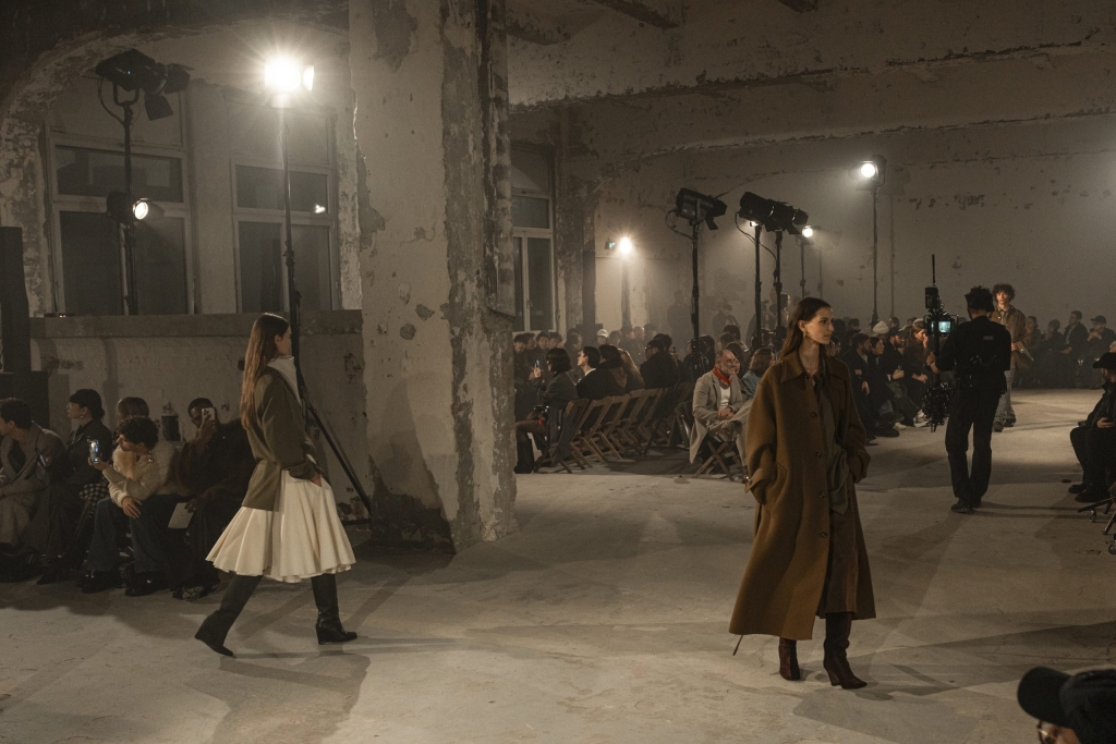 OBO_AMI_MEN'S FW 25_CG4_2201..25_STEPHANE DEROUSSENT_HD14