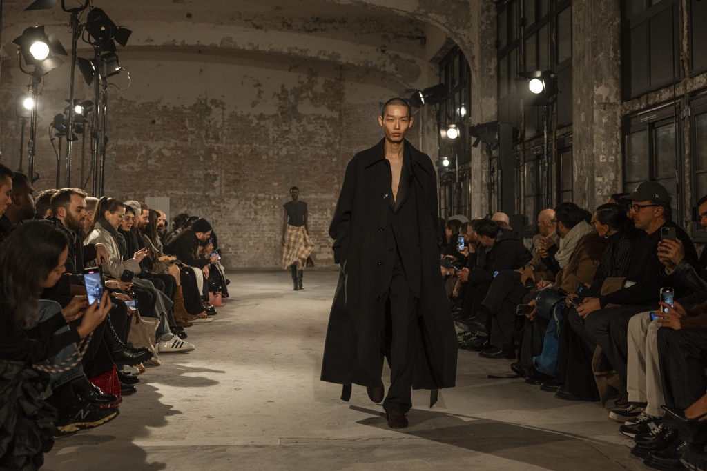 OBO_AMI_MEN'S FW 25_CG4_2201..25_STEPHANE DEROUSSENT_HD50