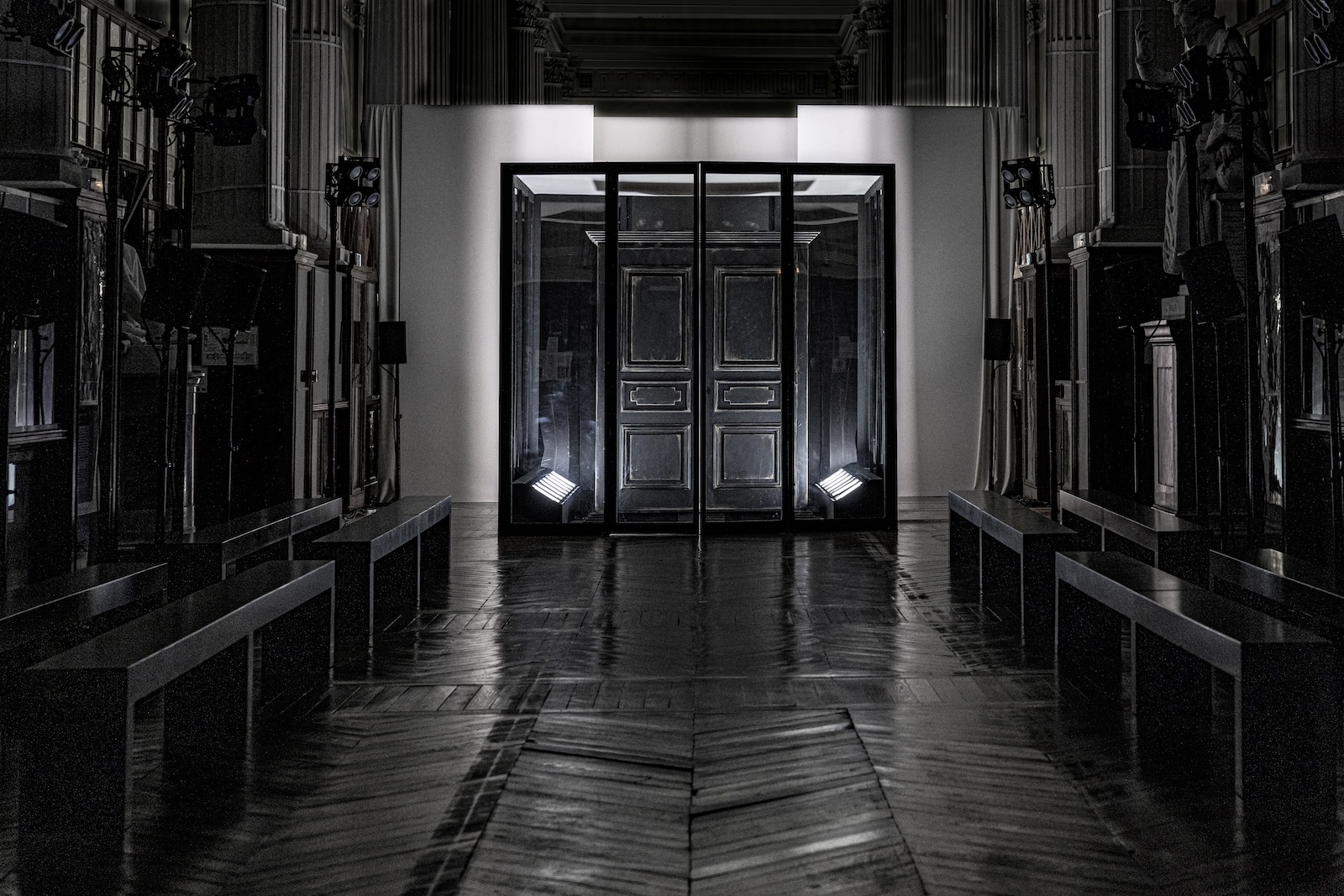 OBO_SYSTEM_MEN'S FW 25_GALERIE DE LA MINERALOGIE_23.01.25_STEPHANE DEROUSSENT_HD54