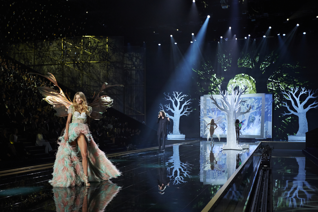 VS-021214-SHOW-158
