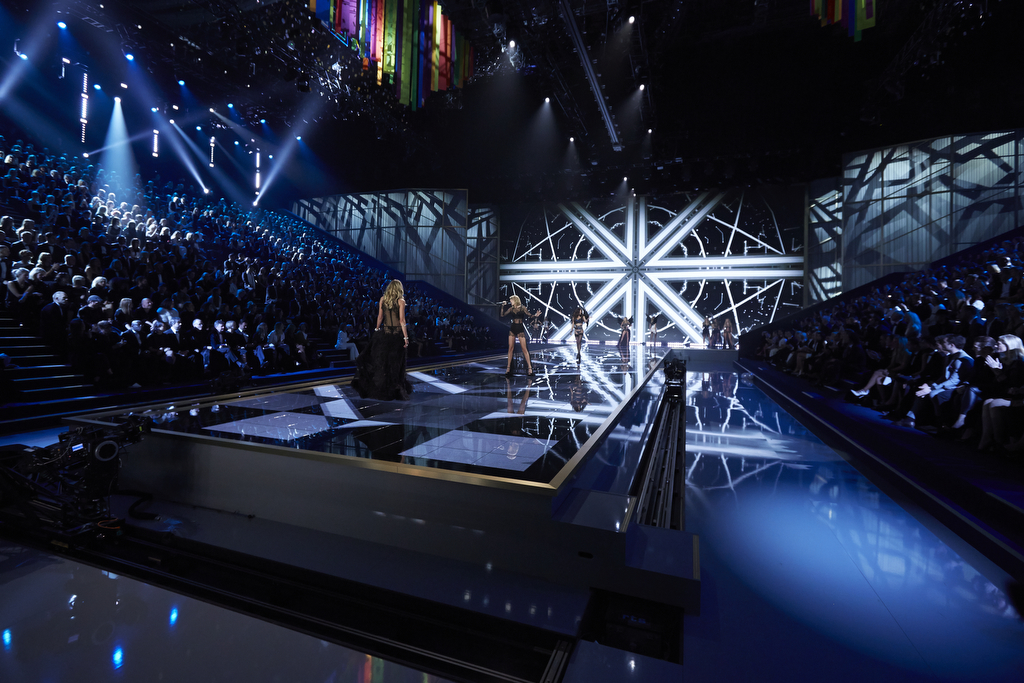 VS-021214-SHOW-198