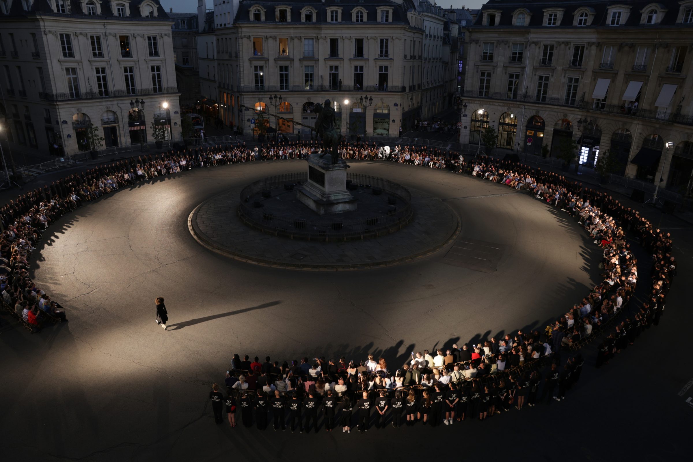 OBO_AMI_SS 26_PLACE DES VICTOIRES_MATHIEU BAUMER_Jpeg_40